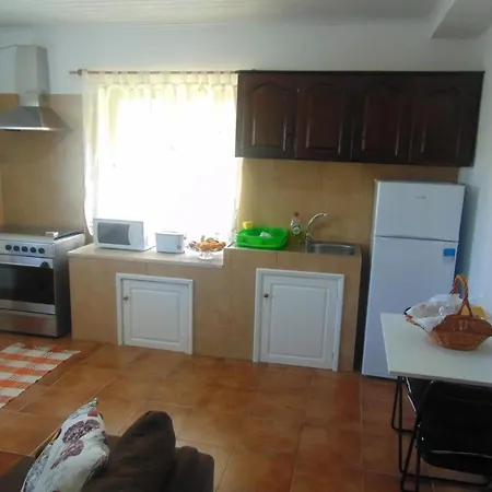 Schwiegermutter Haus 3 Lägenhet Faja Grande